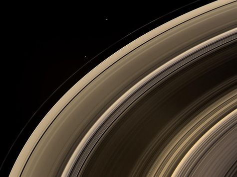 image of saturn rings
