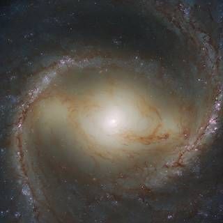 Hubble Snaps a Spectacular Spiral