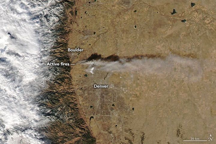 Aqua satellite natural-color image of Colorado wildfires