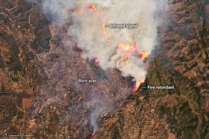 Landsat 9 satellite image of the Oak fire and the brown, drought-parched landscape on July 24, 2022