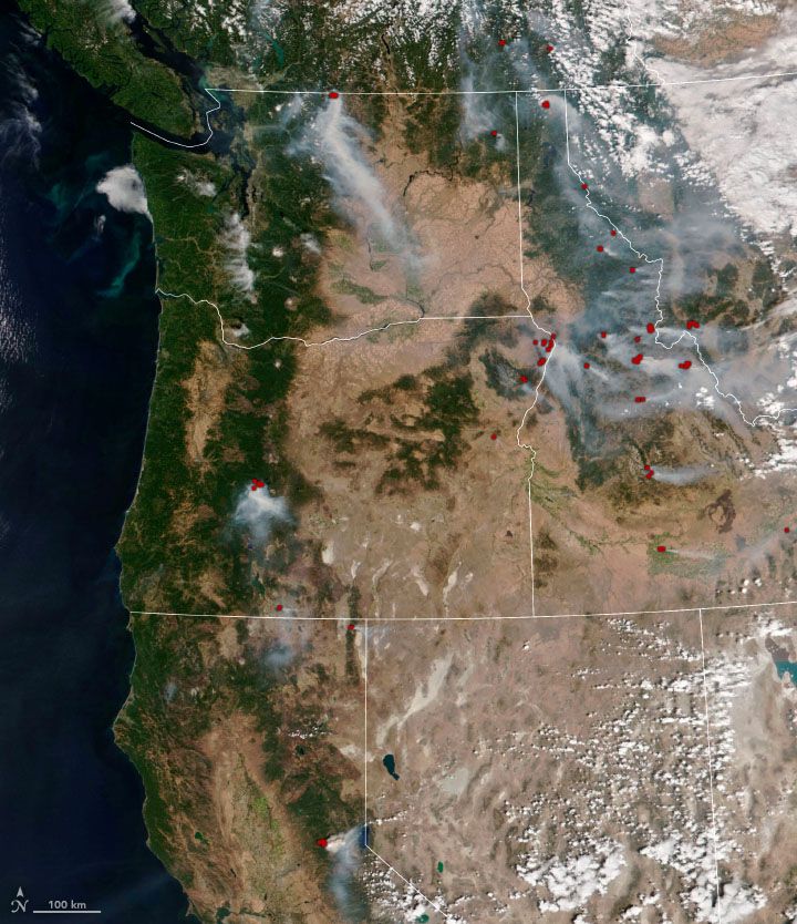 NOAA-20 satellite image of fires in western U.S.