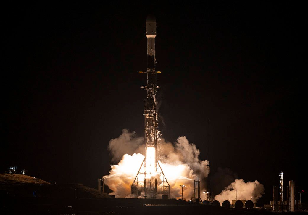 Image of SpaceX Falcon 9 rocket launching with SWOT spacecraft onboard