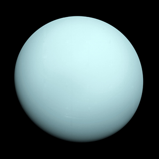 Voyager 2 image of Uranus shows a hazy bluish color