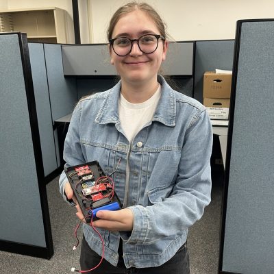 Inna showing off modified STELLA-Q2 case with larger battery